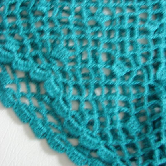 Turq Crochet Floral Short Sleeve Top Open Weave - Picture 10 of 14